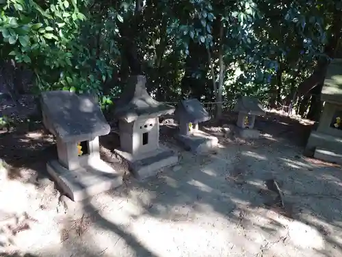 進雄神社の末社・摂社