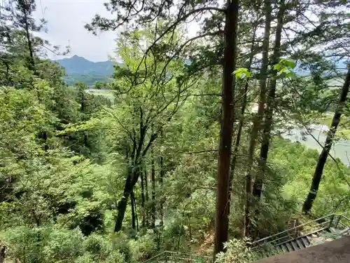 岩崎観世音堂の景色