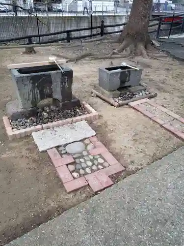 大久保青木神社の手水舎