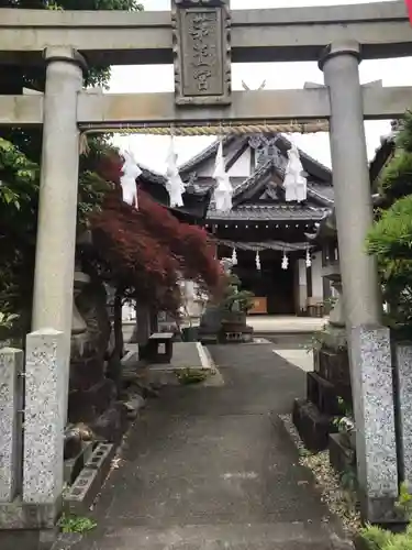 御嶽神社茅萱宮の鳥居