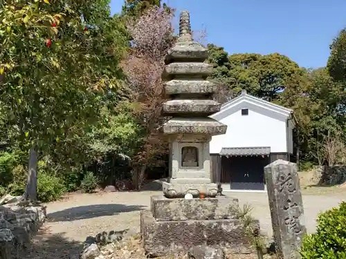 鏑射寺の塔