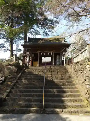 唐澤山神社の山門