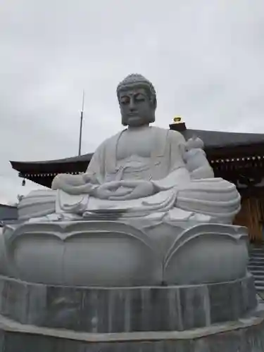 御誕生寺（猫寺）(福井県)