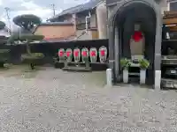 祐福寺の{uncategorized: "未分類", other: "その他", undefined: "問題あり", building: "その他建物", grave: "お墓", sacred_gate: "鳥居", guardian: "狛犬", statue: "像", buddha: "仏像", history: "歴史", nature: "自然", garden: "庭園", animal: "動物", pagoda: "塔", temizu: "手水舎", mountain_gate: "山門・神門", sanctuary: "本殿・本堂", subordinate: "末社・摂社", art: "芸術", scenery: "景色", jizo: "地蔵", ema: "絵馬", goshuin: "御朱印", omikuji: "おみくじ", items: "授与品その他", amulet: "お守り", goshuincho: "御朱印帳", eats: "食事", festival: "お祭り", votive_dance: "神楽", shichigosan: "七五三参", wedding: "結婚式", experience: "体験その他", initially: "初詣", around: "周辺", anti_infection: "感染症対策"}