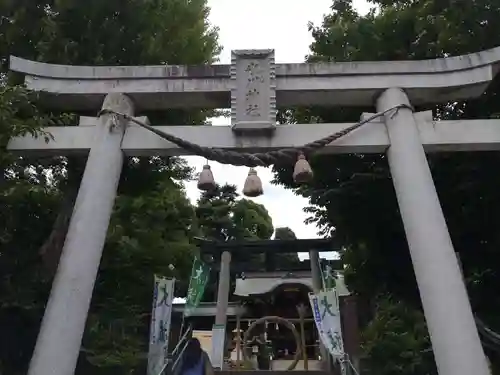 鳩ヶ谷氷川神社の鳥居