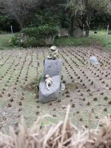 岐阜護國神社の狛犬