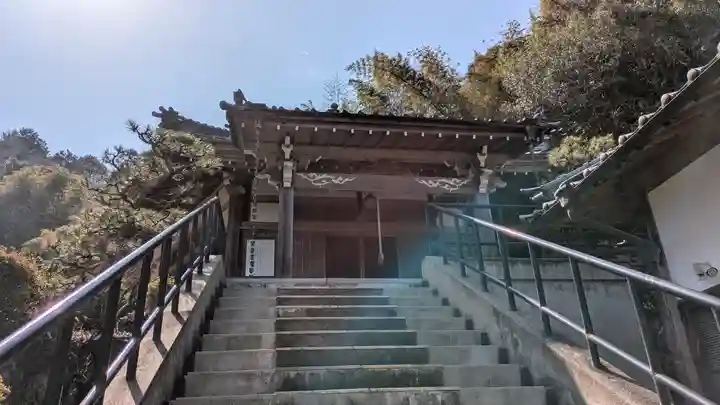 誕生寺奥之院 六角堂浄土院(岡山県)