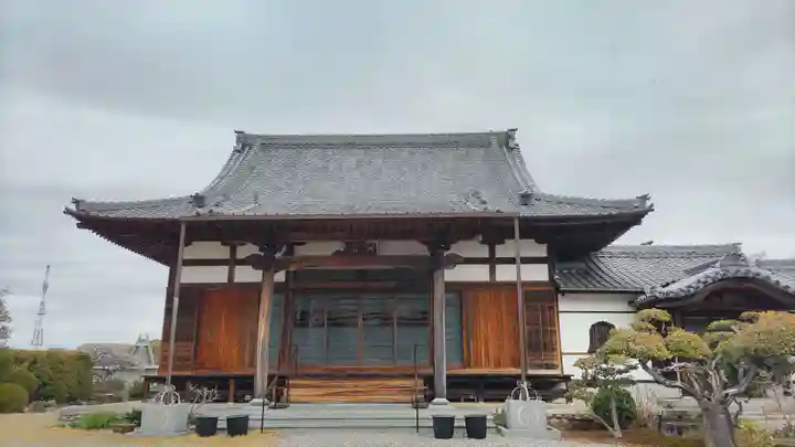 東連寺の本殿・本堂