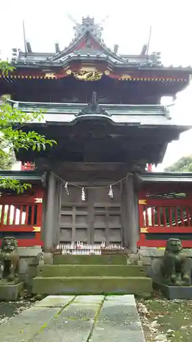 一瓶塚稲荷神社の本殿