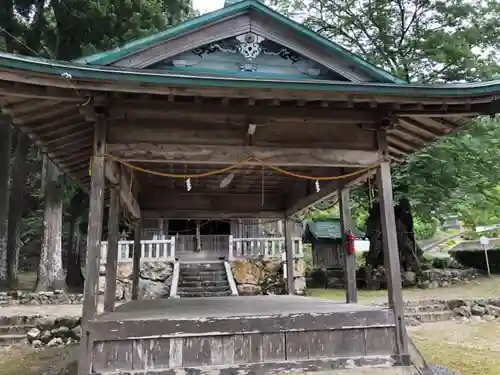 苅田比売神社の本殿