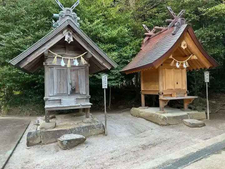 八重垣神社の{uncategorized: "未分類", other: "その他", undefined: "問題あり", building: "その他建物", grave: "お墓", sacred_gate: "鳥居", guardian: "狛犬", statue: "像", buddha: "仏像", history: "歴史", nature: "自然", garden: "庭園", animal: "動物", pagoda: "塔", temizu: "手水舎", mountain_gate: "山門・神門", sanctuary: "本殿・本堂", subordinate: "末社・摂社", art: "芸術", scenery: "景色", jizo: "地蔵", ema: "絵馬", goshuin: "御朱印", omikuji: "おみくじ", items: "授与品その他", amulet: "お守り", goshuincho: "御朱印帳", eats: "食事", festival: "お祭り", votive_dance: "神楽", shichigosan: "七五三参", wedding: "結婚式", experience: "体験その他", initially: "初詣", around: "周辺", anti_infection: "感染症対策"}