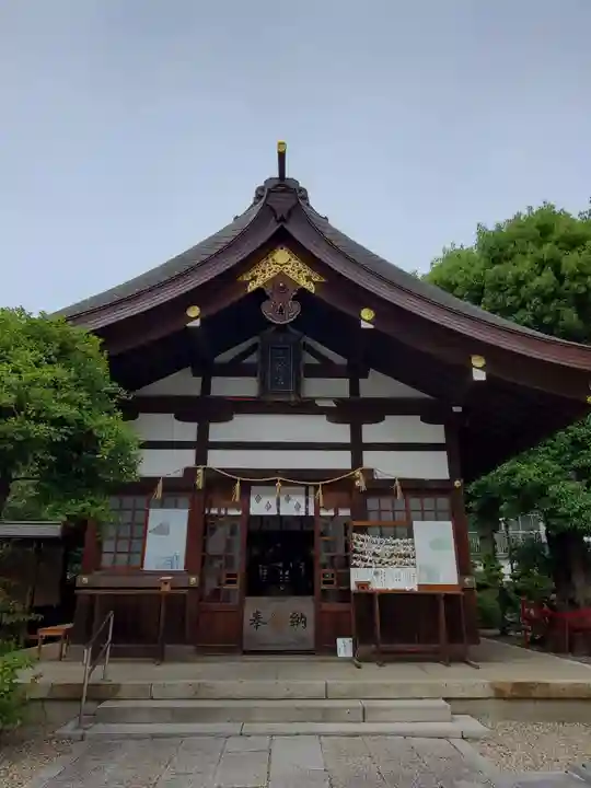 三輪神社の本殿・本堂