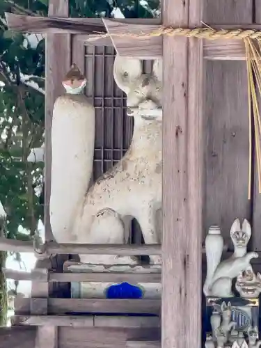 倭文神社の{uncategorized: "未分類", other: "その他", undefined: "問題あり", building: "その他建物", grave: "お墓", sacred_gate: "鳥居", guardian: "狛犬", statue: "像", buddha: "仏像", history: "歴史", nature: "自然", garden: "庭園", animal: "動物", pagoda: "塔", temizu: "手水舎", mountain_gate: "山門・神門", sanctuary: "本殿・本堂", subordinate: "末社・摂社", art: "芸術", scenery: "景色", jizo: "地蔵", ema: "絵馬", goshuin: "御朱印", omikuji: "おみくじ", items: "授与品その他", amulet: "お守り", goshuincho: "御朱印帳", eats: "食事", festival: "お祭り", votive_dance: "神楽", shichigosan: "七五三参", wedding: "結婚式", experience: "体験その他", initially: "初詣", around: "周辺", anti_infection: "感染症対策"}