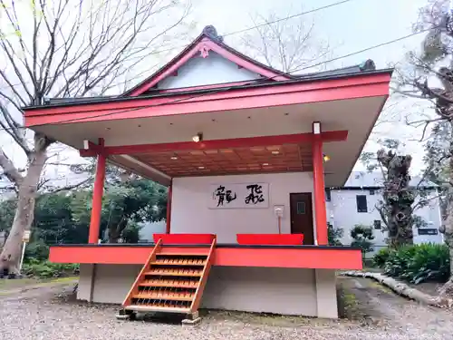 前原御嶽神社の建物その他