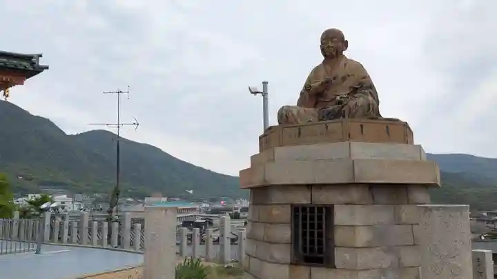 西光寺奥之院 誓願之塔の像