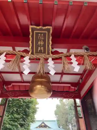 馬橋稲荷神社の山門