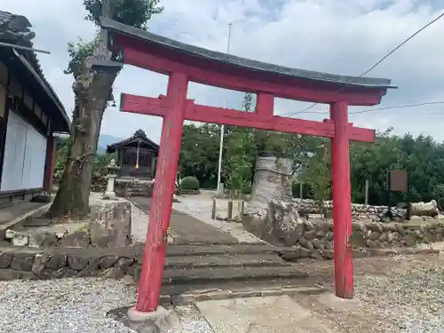 五明稲荷神社の鳥居