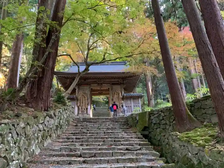 百済寺の山門・神門