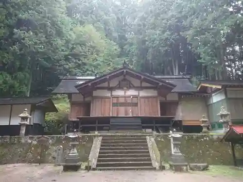 日輪神社の本殿