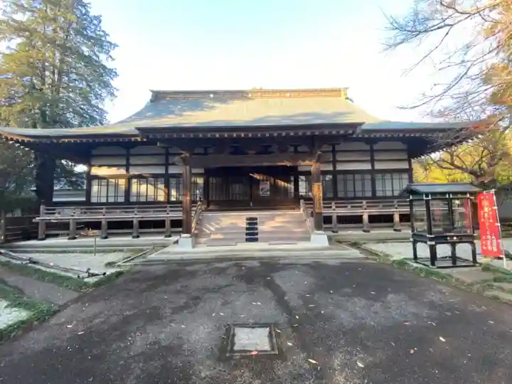 自性院の本殿・本堂