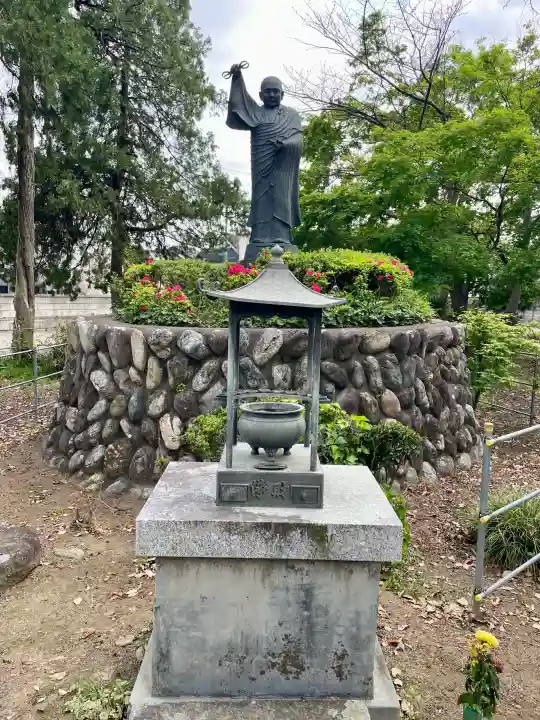 大正寺の{uncategorized: "未分類", other: "その他", undefined: "問題あり", building: "その他建物", grave: "お墓", sacred_gate: "鳥居", guardian: "狛犬", statue: "像", buddha: "仏像", history: "歴史", nature: "自然", garden: "庭園", animal: "動物", pagoda: "塔", temizu: "手水舎", mountain_gate: "山門・神門", sanctuary: "本殿・本堂", subordinate: "末社・摂社", art: "芸術", scenery: "景色", jizo: "地蔵", ema: "絵馬", goshuin: "御朱印", omikuji: "おみくじ", items: "授与品その他", amulet: "お守り", goshuincho: "御朱印帳", eats: "食事", festival: "お祭り", votive_dance: "神楽", shichigosan: "七五三参", wedding: "結婚式", experience: "体験その他", initially: "初詣", around: "周辺", anti_infection: "感染症対策"}