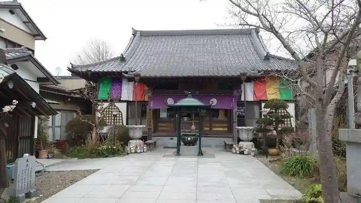 新宿不動堂の本殿・本堂