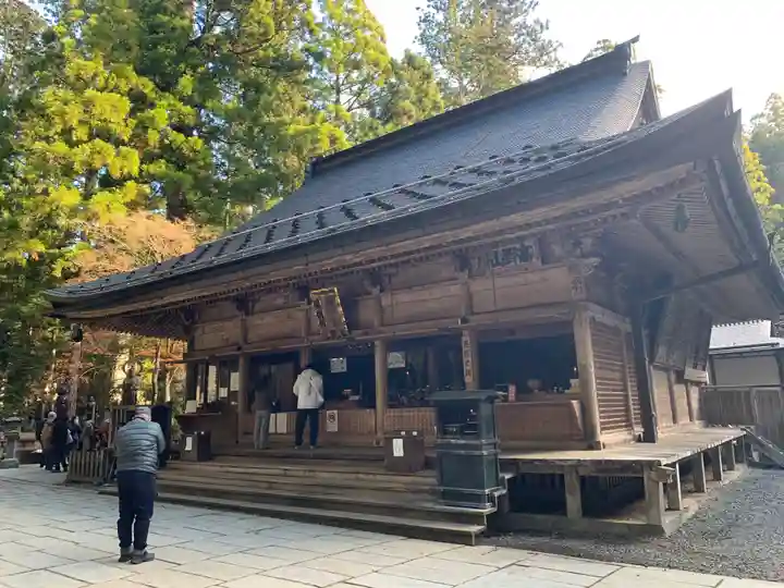 高野山金剛峯寺奥の院(和歌山県)