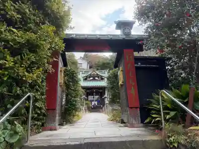 常栄寺の{uncategorized: "未分類", other: "その他", undefined: "問題あり", building: "その他建物", grave: "お墓", sacred_gate: "鳥居", guardian: "狛犬", statue: "像", buddha: "仏像", history: "歴史", nature: "自然", garden: "庭園", animal: "動物", pagoda: "塔", temizu: "手水舎", mountain_gate: "山門・神門", sanctuary: "本殿・本堂", subordinate: "末社・摂社", art: "芸術", scenery: "景色", jizo: "地蔵", ema: "絵馬", goshuin: "御朱印", omikuji: "おみくじ", items: "授与品その他", amulet: "お守り", goshuincho: "御朱印帳", eats: "食事", festival: "お祭り", votive_dance: "神楽", shichigosan: "七五三参", wedding: "結婚式", experience: "体験その他", initially: "初詣", around: "周辺", anti_infection: "感染症対策"}