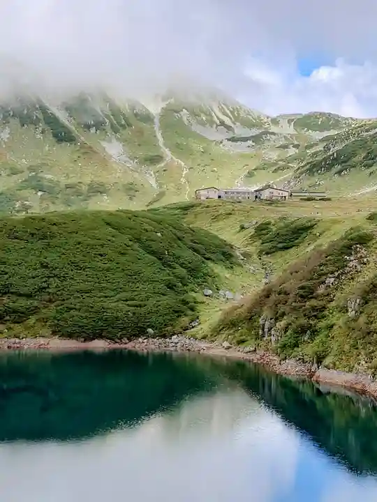 雄山神社中宮祈願殿(富山県)