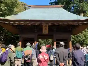 普門寺(切り絵御朱印発祥の寺)の山門・神門(2021年10月29日(金) 12時43分23秒投稿)
