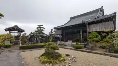 光月院天然寺の本殿・本堂