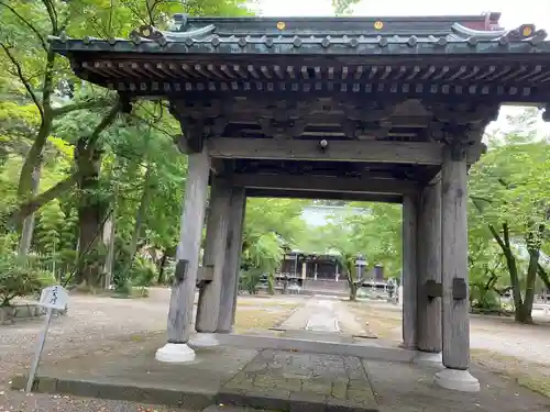 富士山法華本門寺根源の山門