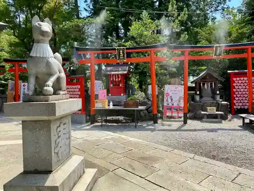 三光稲荷神社の末社・摂社