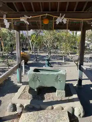 那閉神社の手水舎