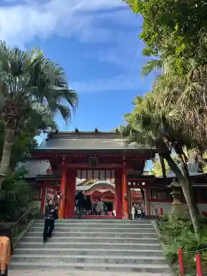 青島神社(青島神宮)の{uncategorized: "未分類", other: "その他", undefined: "問題あり", building: "その他建物", grave: "お墓", sacred_gate: "鳥居", guardian: "狛犬", statue: "像", buddha: "仏像", history: "歴史", nature: "自然", garden: "庭園", animal: "動物", pagoda: "塔", temizu: "手水舎", mountain_gate: "山門・神門", sanctuary: "本殿・本堂", subordinate: "末社・摂社", art: "芸術", scenery: "景色", jizo: "地蔵", ema: "絵馬", goshuin: "御朱印", omikuji: "おみくじ", items: "授与品その他", amulet: "お守り", goshuincho: "御朱印帳", eats: "食事", festival: "お祭り", votive_dance: "神楽", shichigosan: "七五三参", wedding: "結婚式", experience: "体験その他", initially: "初詣", around: "周辺", anti_infection: "感染症対策"}