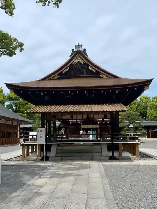 城南宮の本殿・本堂