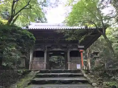 西山興隆寺の山門・神門