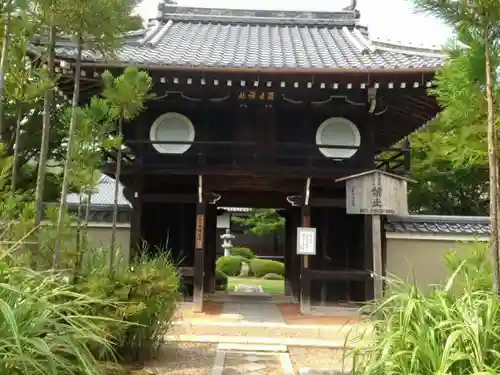 源光庵の山門・神門