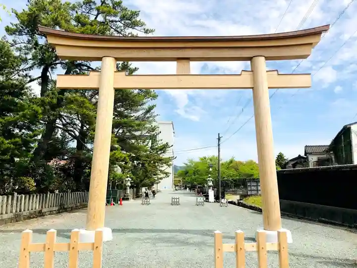 阿蘇神社の鳥居