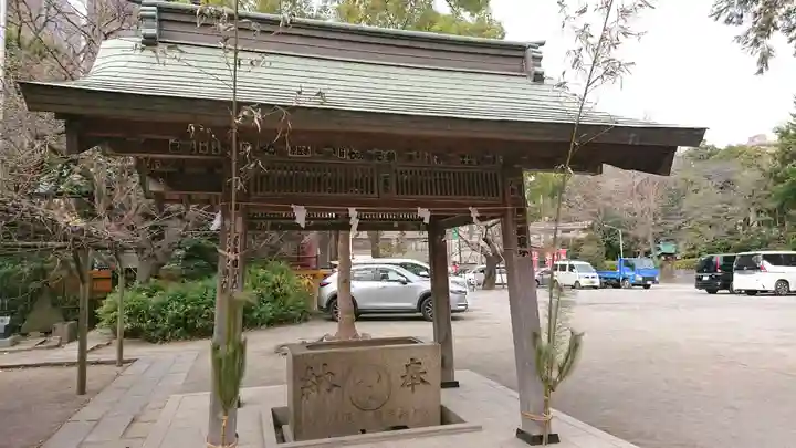 稲毛神社の手水舎
