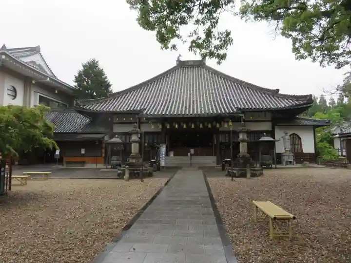 八事山 興正寺の本殿・本堂