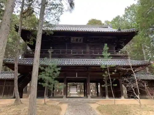 曹源寺の山門