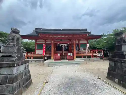 石和八幡宮(官知物部神社)の{uncategorized: "未分類", other: "その他", undefined: "問題あり", building: "その他建物", grave: "お墓", sacred_gate: "鳥居", guardian: "狛犬", statue: "像", buddha: "仏像", history: "歴史", nature: "自然", garden: "庭園", animal: "動物", pagoda: "塔", temizu: "手水舎", mountain_gate: "山門・神門", sanctuary: "本殿・本堂", subordinate: "末社・摂社", art: "芸術", scenery: "景色", jizo: "地蔵", ema: "絵馬", goshuin: "御朱印", omikuji: "おみくじ", items: "授与品その他", amulet: "お守り", goshuincho: "御朱印帳", eats: "食事", festival: "お祭り", votive_dance: "神楽", shichigosan: "七五三参", wedding: "結婚式", experience: "体験その他", initially: "初詣", around: "周辺", anti_infection: "感染症対策"}