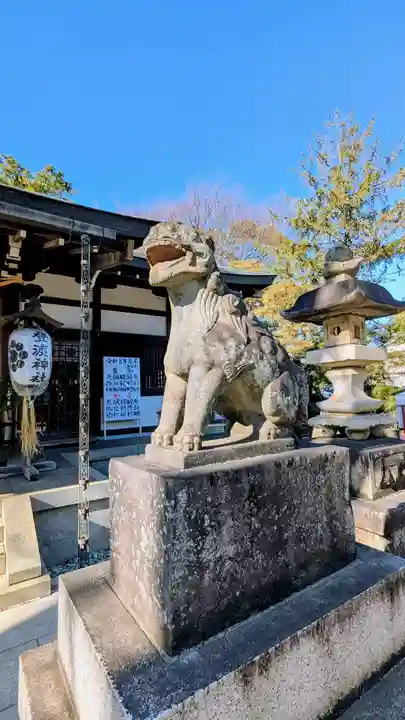 登渡神社の狛犬