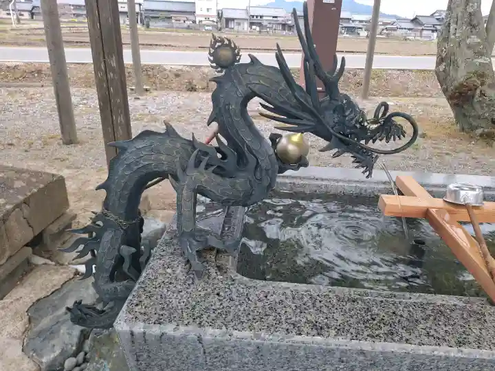 御沢神社の{uncategorized: "未分類", other: "その他", undefined: "問題あり", building: "その他建物", grave: "お墓", sacred_gate: "鳥居", guardian: "狛犬", statue: "像", buddha: "仏像", history: "歴史", nature: "自然", garden: "庭園", animal: "動物", pagoda: "塔", temizu: "手水舎", mountain_gate: "山門・神門", sanctuary: "本殿・本堂", subordinate: "末社・摂社", art: "芸術", scenery: "景色", jizo: "地蔵", ema: "絵馬", goshuin: "御朱印", omikuji: "おみくじ", items: "授与品その他", amulet: "お守り", goshuincho: "御朱印帳", eats: "食事", festival: "お祭り", votive_dance: "神楽", shichigosan: "七五三参", wedding: "結婚式", experience: "体験その他", initially: "初詣", around: "周辺", anti_infection: "感染症対策"}