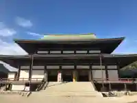 成田山新勝寺の本殿・本堂
