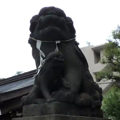 嶺白山神社の狛犬