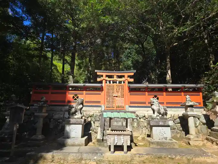 八阪神社(大神神社末社)・大峯社(大神神社雑社)・賃長社(大神神社雑社)・金比羅社(大神神社雑社)(奈良県)