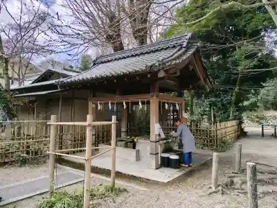 梨木神社の{uncategorized: "未分類", other: "その他", undefined: "問題あり", building: "その他建物", grave: "お墓", sacred_gate: "鳥居", guardian: "狛犬", statue: "像", buddha: "仏像", history: "歴史", nature: "自然", garden: "庭園", animal: "動物", pagoda: "塔", temizu: "手水舎", mountain_gate: "山門・神門", sanctuary: "本殿・本堂", subordinate: "末社・摂社", art: "芸術", scenery: "景色", jizo: "地蔵", ema: "絵馬", goshuin: "御朱印", omikuji: "おみくじ", items: "授与品その他", amulet: "お守り", goshuincho: "御朱印帳", eats: "食事", festival: "お祭り", votive_dance: "神楽", shichigosan: "七五三参", wedding: "結婚式", experience: "体験その他", initially: "初詣", around: "周辺", anti_infection: "感染症対策"}