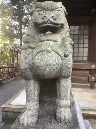 神明社の狛犬